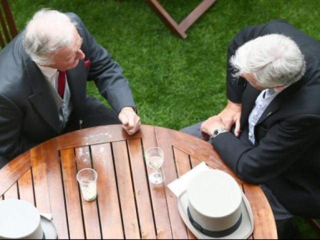 Tài chính - Bất động sản - Suy nghĩ người giàu và người nghèo khác nhau thế nào?