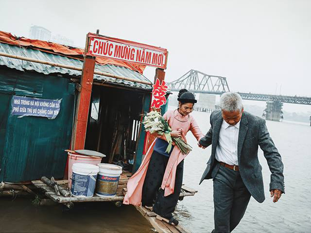 Bạn trẻ - Cuộc sống - Ông lão nhặt rác kể chuyện vớt xác trên sông Hồng