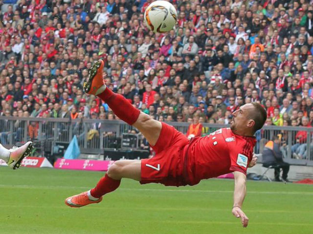 Bóng đá - Ribery bắt vô-lê tuyệt mĩ đẹp nhất vòng 28 Bundesliga