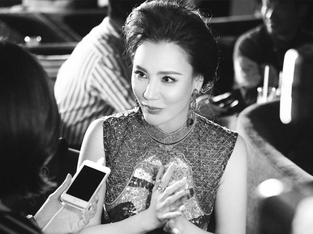 Ca nhạc - MTV - Hồ Quỳnh Hương: "Tôi không sợ bị bàn tán nhan sắc"
