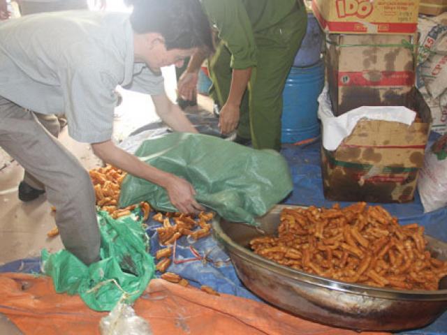 Thị trường - Tiêu dùng - Kinh hãi thực phẩm ngâm tẩm hóa chất