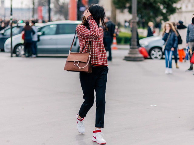Bí quyết mặc đẹp - 4 quy tắc cần nhớ nếu muốn diện sneaker đi làm