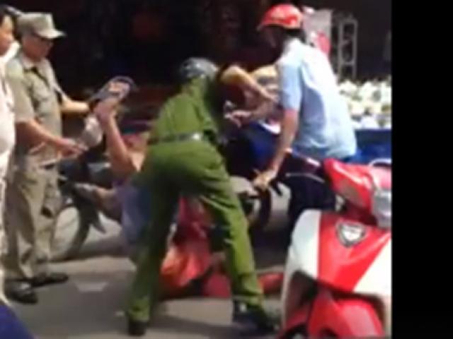 Tin tức trong ngày - Tạm đình chỉ công an đánh người bán hàng rong
