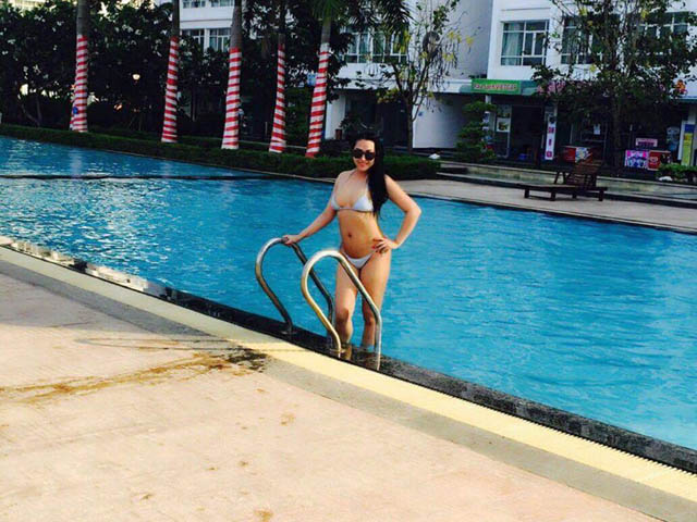 Đời sống Showbiz - Facebook 15.4: Phi Thanh Vân đã tự tin diện bikini
