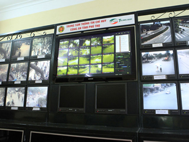 Tin tức trong ngày - Lần đầu dùng camera "nhìn xuyên màn đêm" tại Đền Hùng