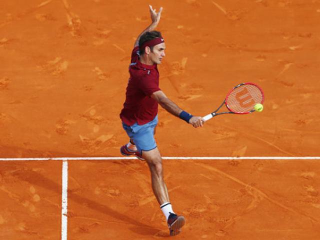 Thể thao - 3 cú "đánh lén" bất thành, Federer tự hại mình