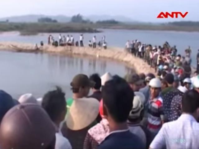 Video An ninh - 9 HS chết đuối: Báo động nguy cơ đuối nước ở trẻ mùa hè