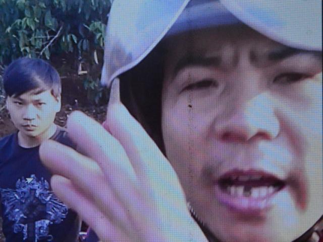 Tin tức trong ngày - Bị quay clip, trưởng công an xã “vung tay” vào mặt dân