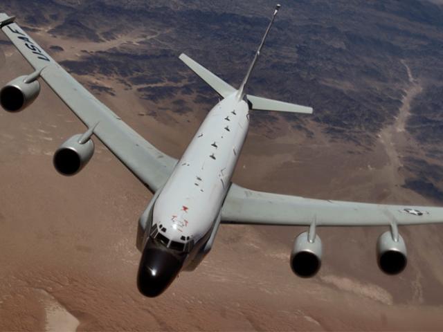 Thế giới - Chiến đấu cơ Nga chặn sát mũi máy bay do thám Mỹ