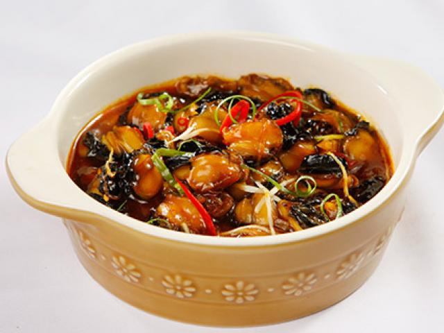 Ẩm thực - Ốc bươu kho gừng thơm lừng gian bếp