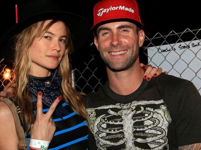 Ca nhạc - MTV - Adam Levine và vợ bầu gặp tai nạn xe hơi