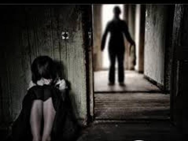 Pháp luật - Bắt nghi phạm hiếp dâm con gái riêng của “vợ“