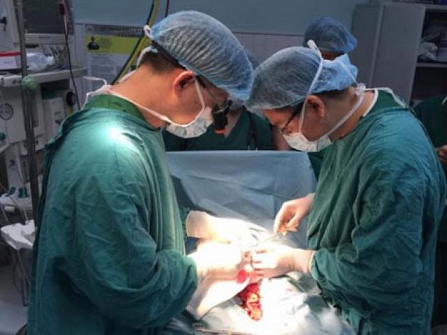 Sức khỏe đời sống - Thương tâm bé trai 3 tuổi bị chú cắt đứt dương vật