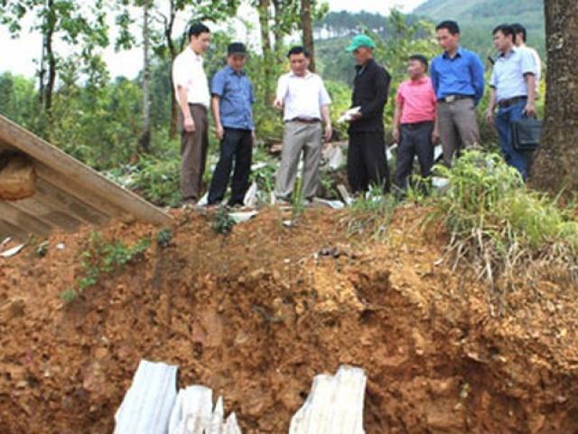 Tin tức trong ngày - Bé 3 tuổi tử vong do mưa đá, gió lốc tại Hà Giang