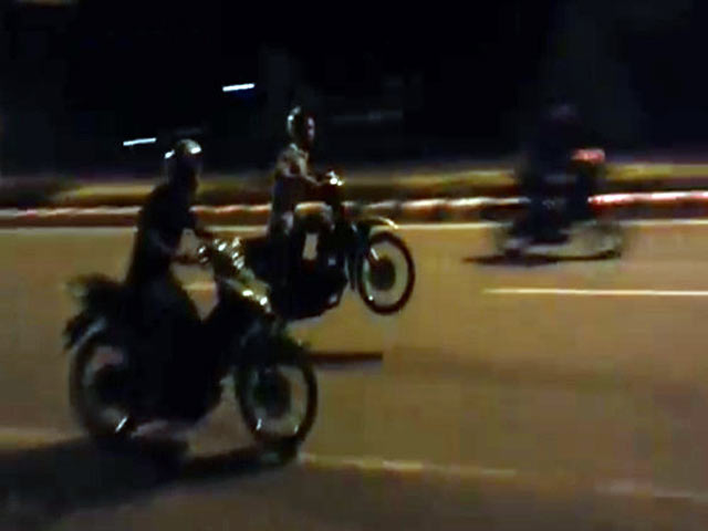 Pháp luật - Tạm giữ 8 quái xế trong "tổ lái" đại náo Hà Nội