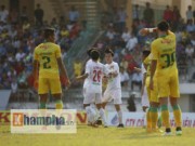 Bóng đá - Sôi động V-League 24/4: HN.T&amp;T, Sài Gòn đại thắng