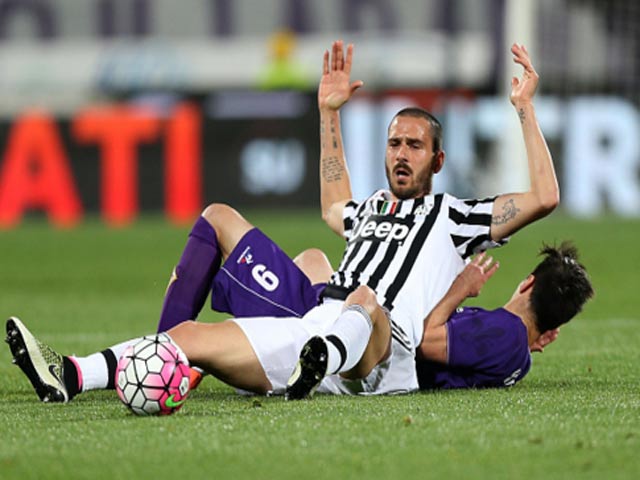 Bóng đá - Fiorentina - Juventus: Khoảnh khắc "người nhện"