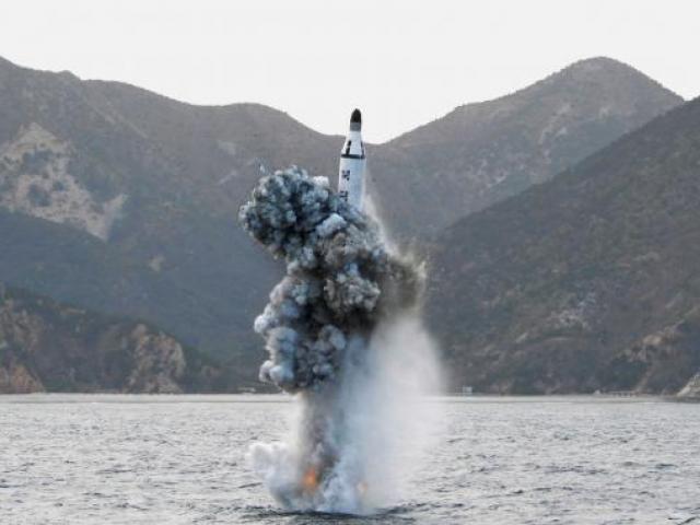 Thế giới - Triều Tiên tiến bộ ngạc nhiên về tên lửa đạn đạo tàu ngầm