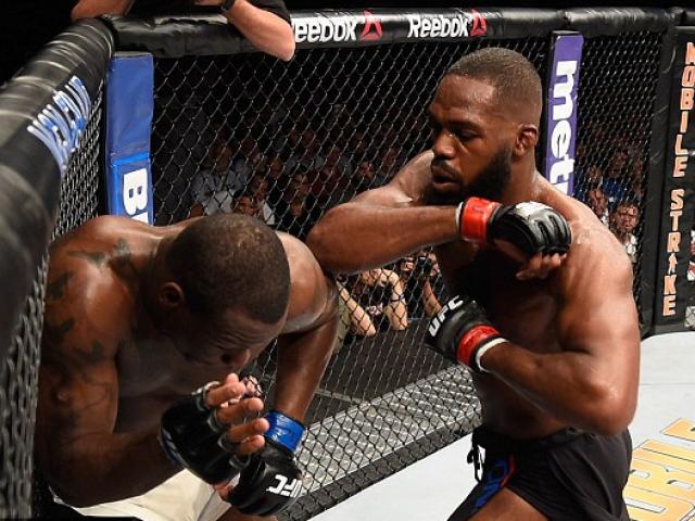 Thể thao - UFC: "Quái vật" số 1 trở lại, vẫn đầy lợi hại