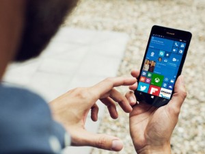 Thời trang Hi-tech - Microsoft chỉ bán 2,3 triệu máy Lumia, doanh số thê thảm