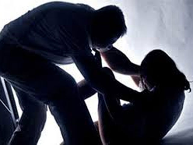 Pháp luật - Nhờ nhanh trí, thiếu nữ thoát khỏi tay 2 "yêu râu xanh"