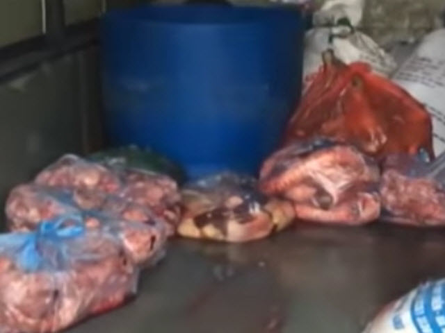 Video An ninh - HN: Bắt giữ 3 vụ thực phẩm bẩn chỉ trong 6 tiếng
