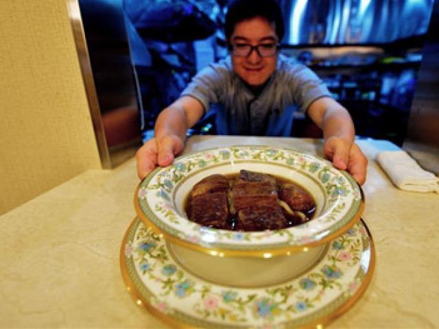 Sốc với bát mì bò gần 7 triệu đồng ở Đài Loan