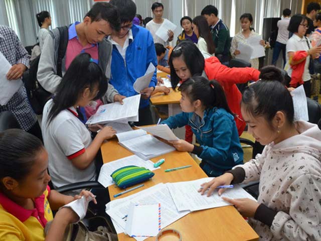 Giáo dục - du học - Đăng ký dự thi THPT: Phần lớn thí sinh chọn thi 4-5 môn