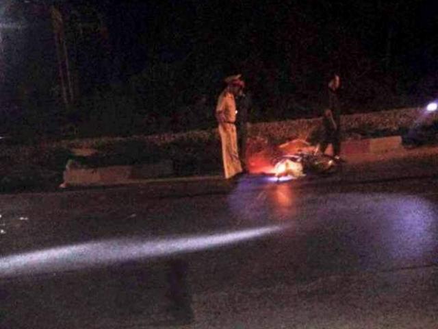 Tin tức trong ngày - Nam thanh niên mặc đồng phục công an bị tai nạn tử vong