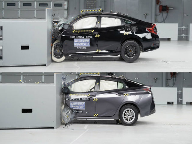 Ô tô - Xe máy - Điểm danh những mẫu xế nhỏ an toàn nhất 2016