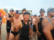 Thể thao - Cụ ông U80 đạp xe 90km so tài trai trẻ ở Ironman 70.3