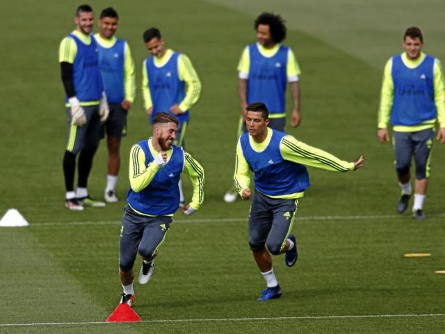 Bóng đá - Ronaldo chạy phăm phăm, chờ quyết đấu Man City