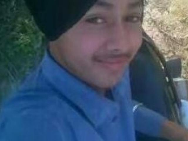 Thế giới - Ấn Độ: Chụp "tự sướng" với súng, lãnh đạn vào đầu