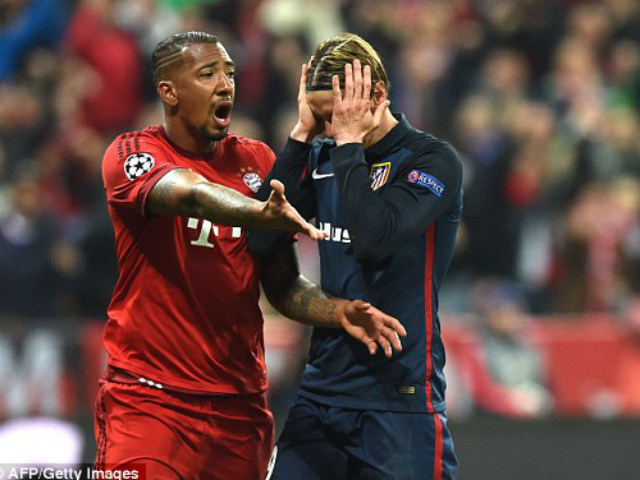 Bóng đá - Tranh cãi Bayern-Atletico: 2 quả penalty, 2 pha bỏ lỡ