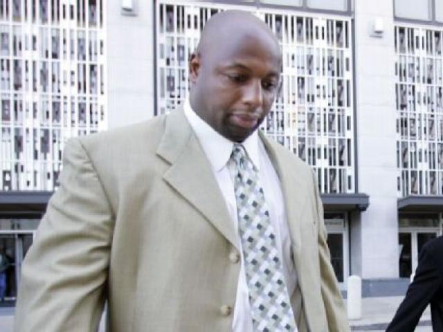 Thể thao - Cựu VĐV giở trò đồi bại xong đưa nạn nhân 80 đô