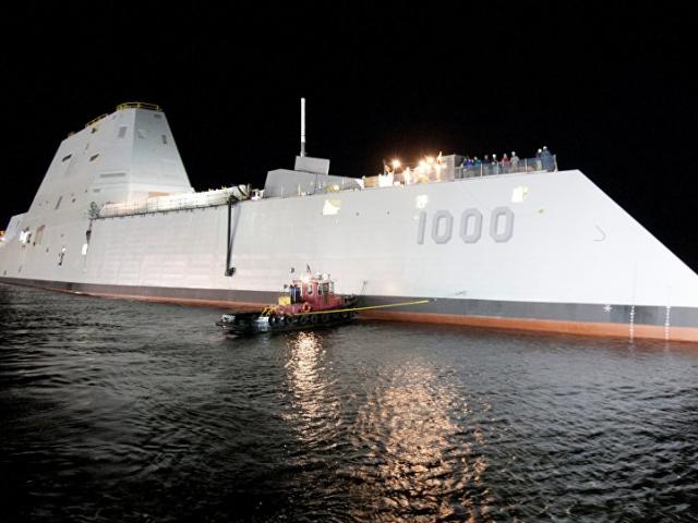 Thế giới - Tàu khu trục tàng hình đầu tiên của Mỹ lừ lừ ra biển