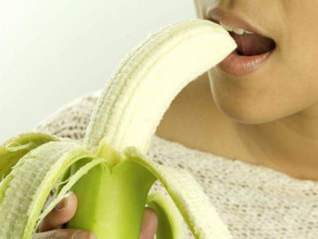 Thế giới - TQ: Nạn phụ nữ quay cảnh ăn chuối gợi tình phát online