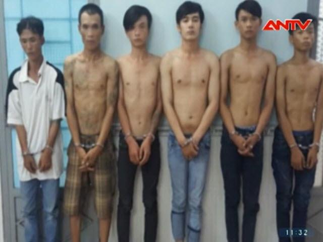 Pháp luật - 6 côn đồ đoạt mạng người sau va chạm giao thông