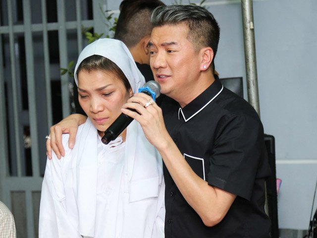 Ca nhạc - MTV - Đàm Vĩnh Hưng nghẹn ngào hát tặng bố Hồng Ngọc