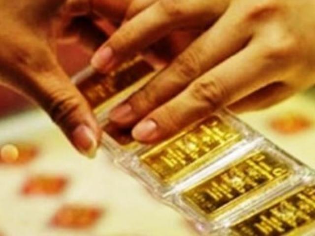 Tài chính - Bất động sản - Vàng quay đầu giảm giá, USD tiếp tục tăng