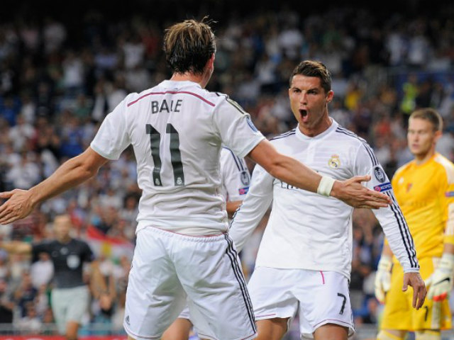 Bóng đá - Tranh cãi: Bale phạm lỗi, Ronaldo "tranh thủ" ghi bàn