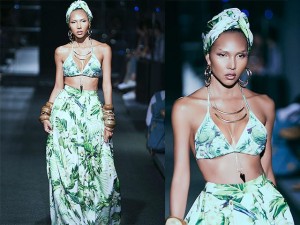 Xu hướng thời trang - Minh Triệu nóng bỏng với bikini trên sàn catwalk