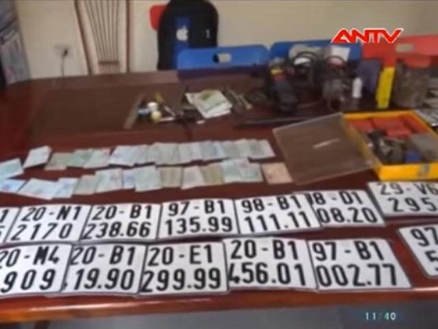Video An ninh - Sốc với bộ đồ nghề "khủng" của 2 siêu trộm xe máy