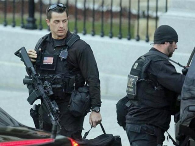 Thế giới - Tài nghệ "ba đầu sáu tay" của mật vụ bảo vệ Obama