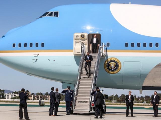 Tin tức trong ngày - Chuyên cơ của ông Obama sẽ đáp xuống Nội Bài như thế nào?