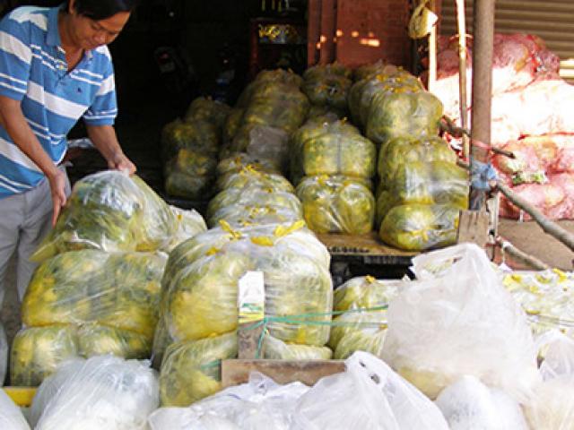 Thị trường - Tiêu dùng - Măng luộc ế ẩm vì dân sợ vàng ô