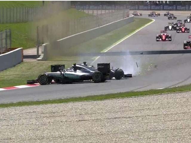 Thể thao - F1, Hamilton-Rosberg đâm nhau: "Mũi tên bạc" liệu có gãy?