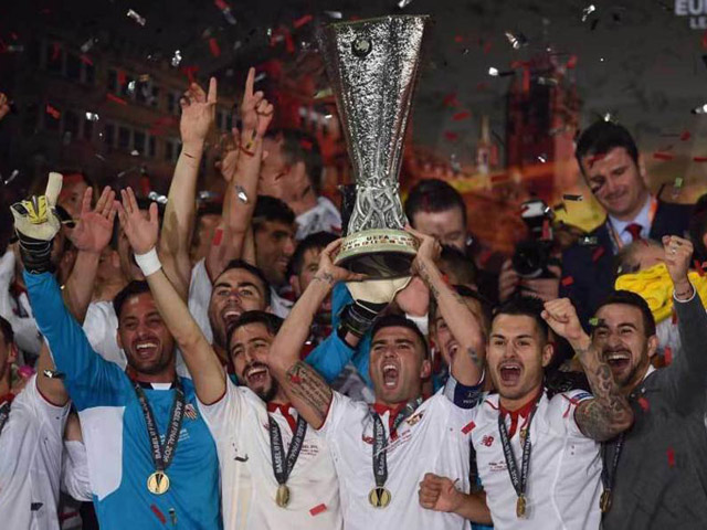 Bóng đá - Chùm ảnh Liverpool - Sevilla: Khắc tên vào lịch sử