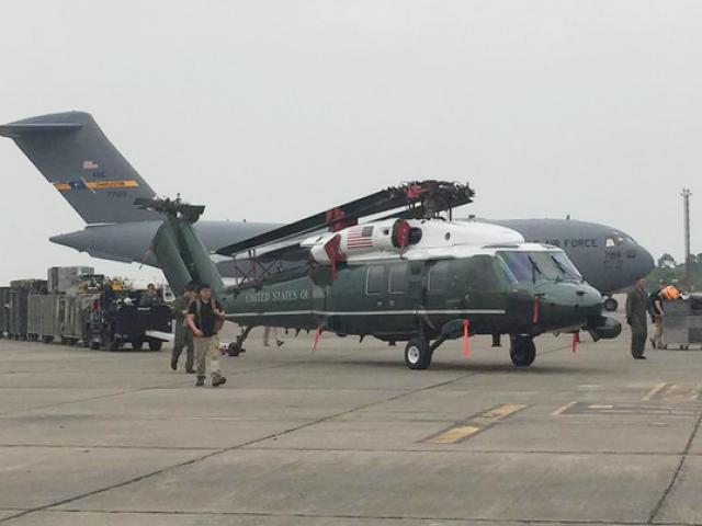 Tin tức trong ngày - Trực thăng Marine One thứ 2 của ông Obama tới Tân Sơn Nhất