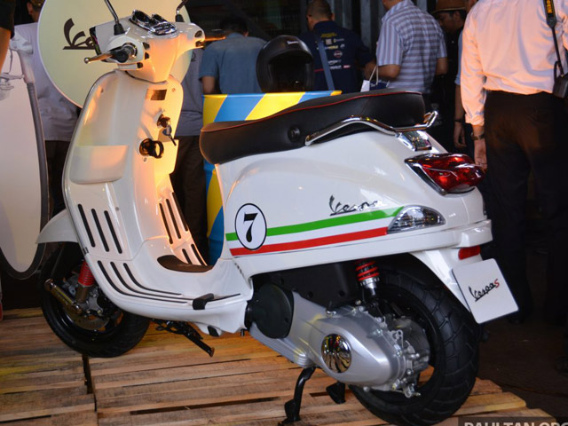 Ô tô - Xe máy - Cận cảnh chiếc Vespa 125S 2016 mới ra mắt
